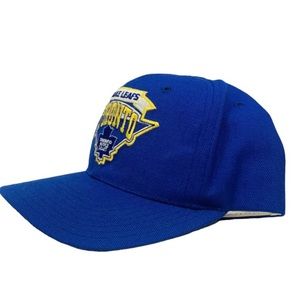 Vintage Rare Toronto Maple Leafs Snapback NHL CCM 90's Hockey Canada Script